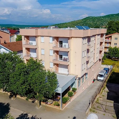 Hotel Villa Monako Medugorje Bagian luar foto