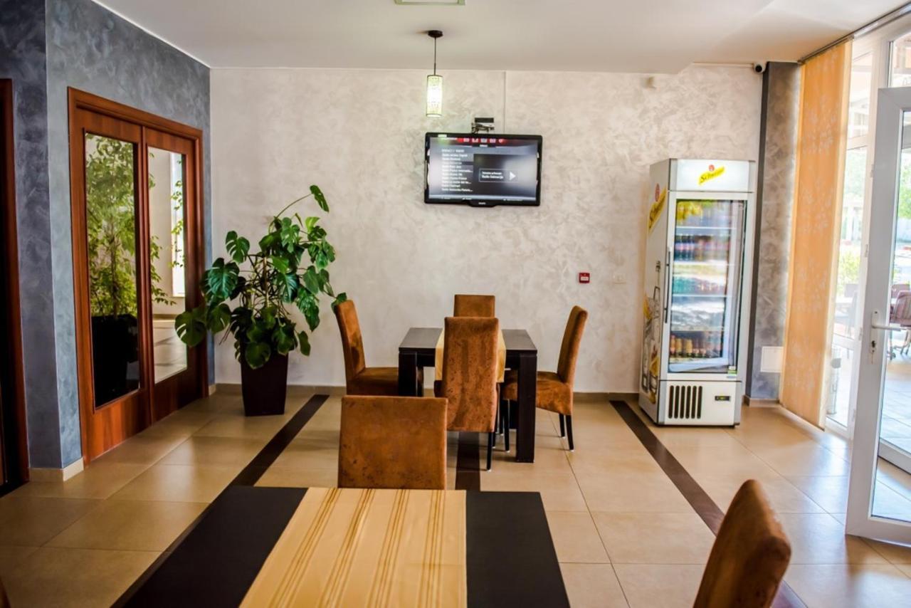 Hotel Villa Monako Medugorje Bagian luar foto