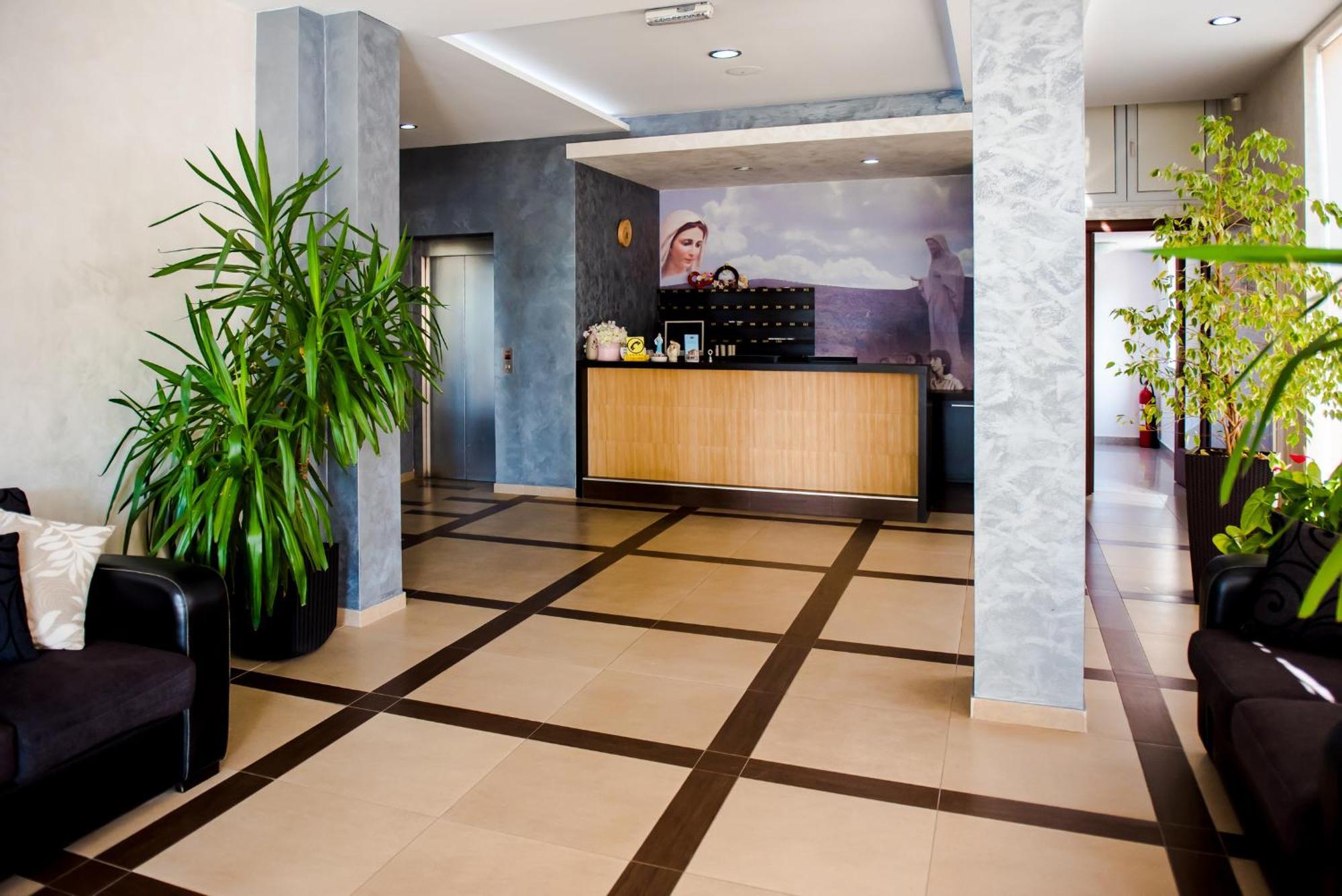 Hotel Villa Monako Medugorje Bagian luar foto