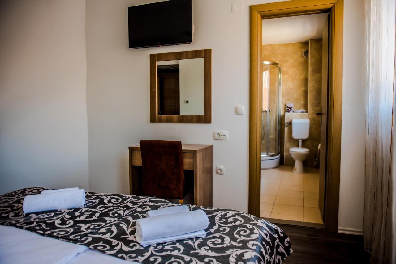 Hotel Villa Monako Medugorje Bagian luar foto