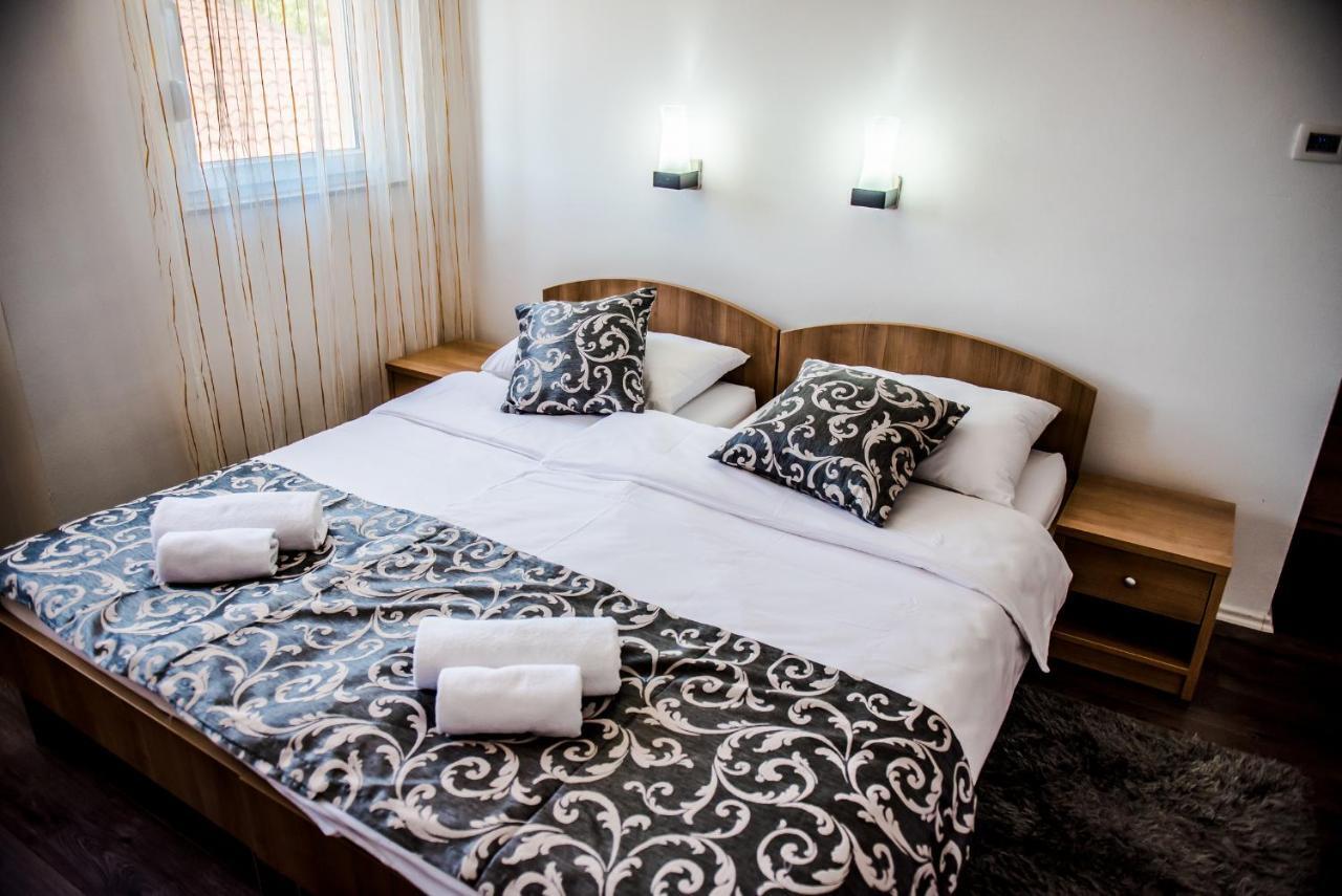 Hotel Villa Monako Medugorje Bagian luar foto